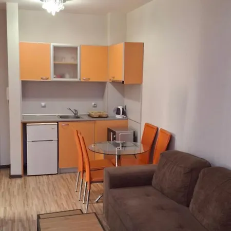 Fantasy And Avenue комплекс фантазия Apartment Chissarja