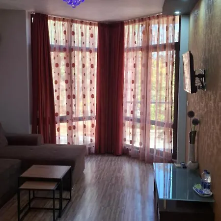 Fantasy And Avenue комплекс фантазия Apartment Chissarja