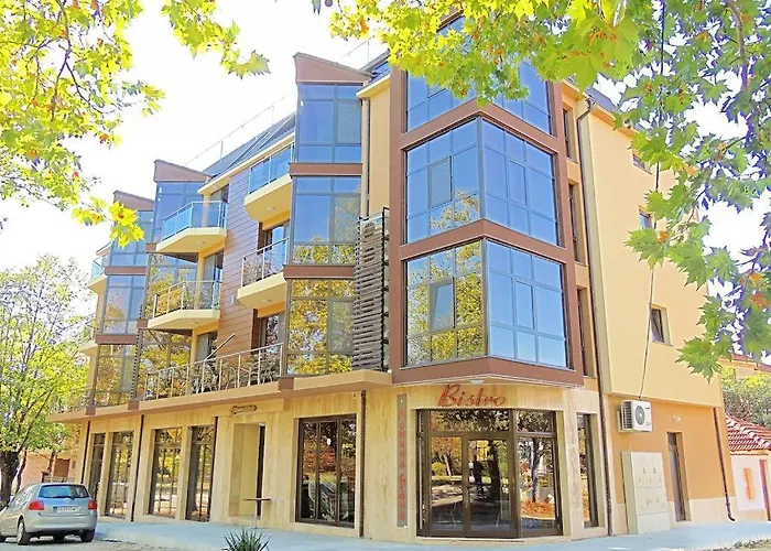 Апартамент Fantasy Apartaments&studios Avenue комплекс фантазия Хисаря